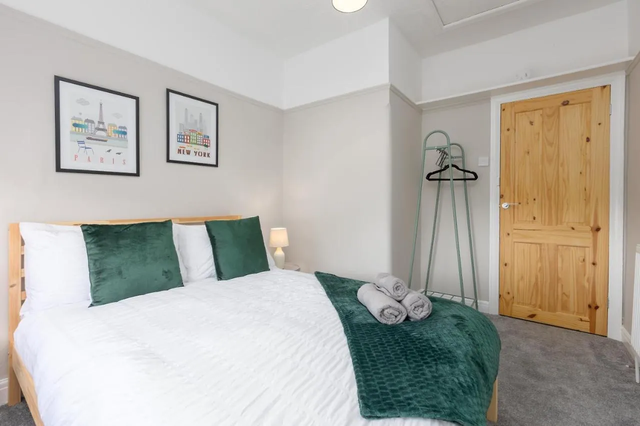 Holiday home Charles Alexander Short Stay - Ansdell House Blackpool