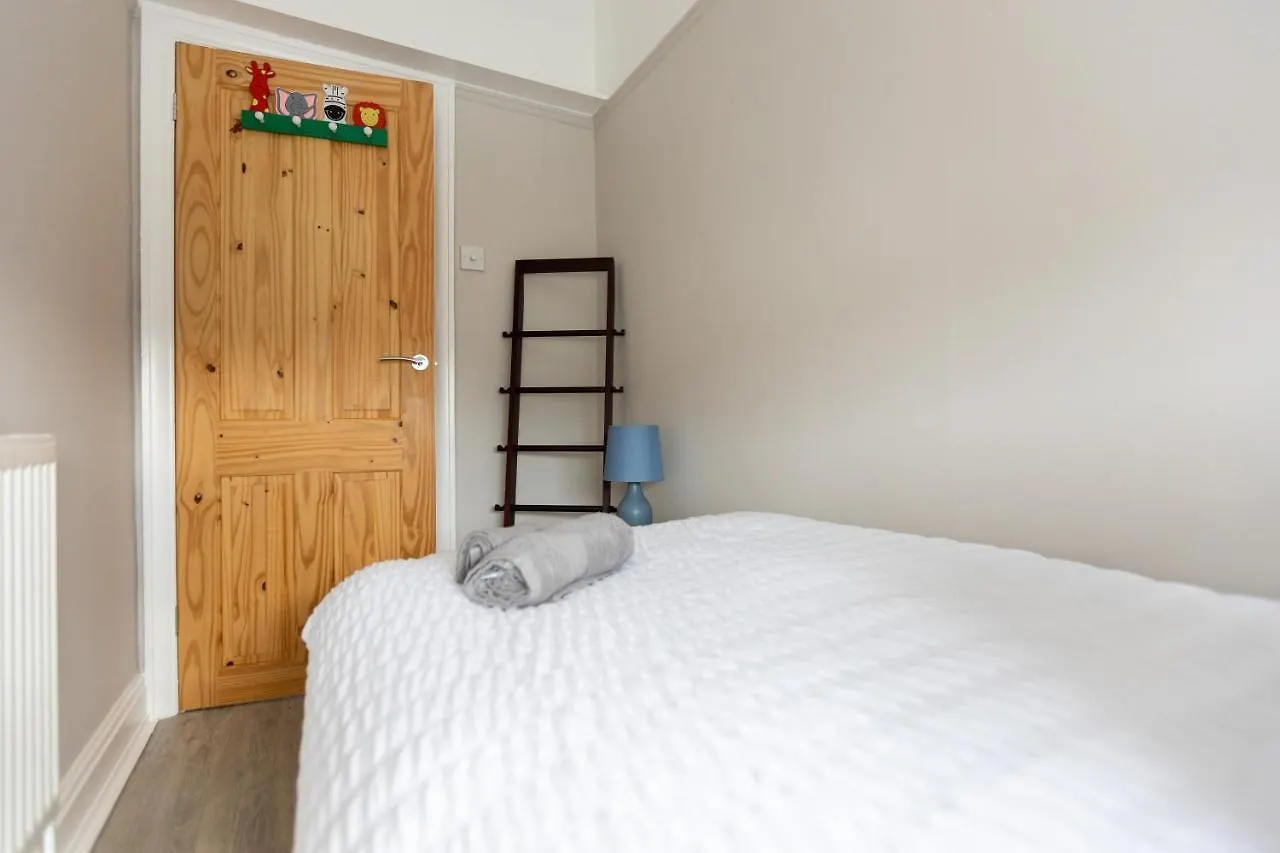 Holiday home Charles Alexander Short Stay - Ansdell House Blackpool
